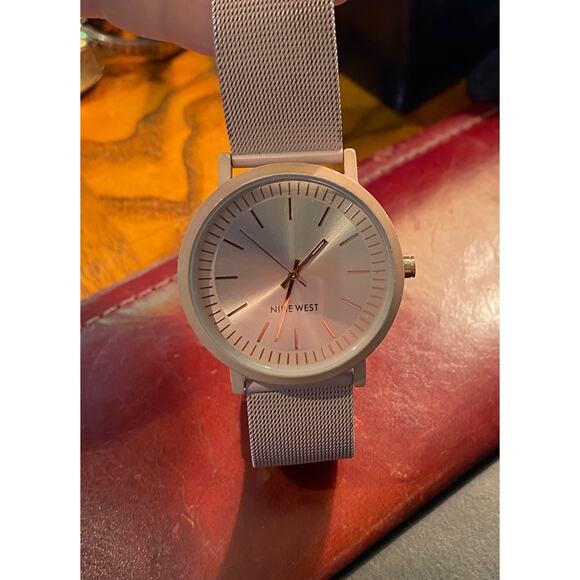 Women's 40mm Flesh Tone Nine West Watch, Matching Mesh Band - Picture 2 of 3